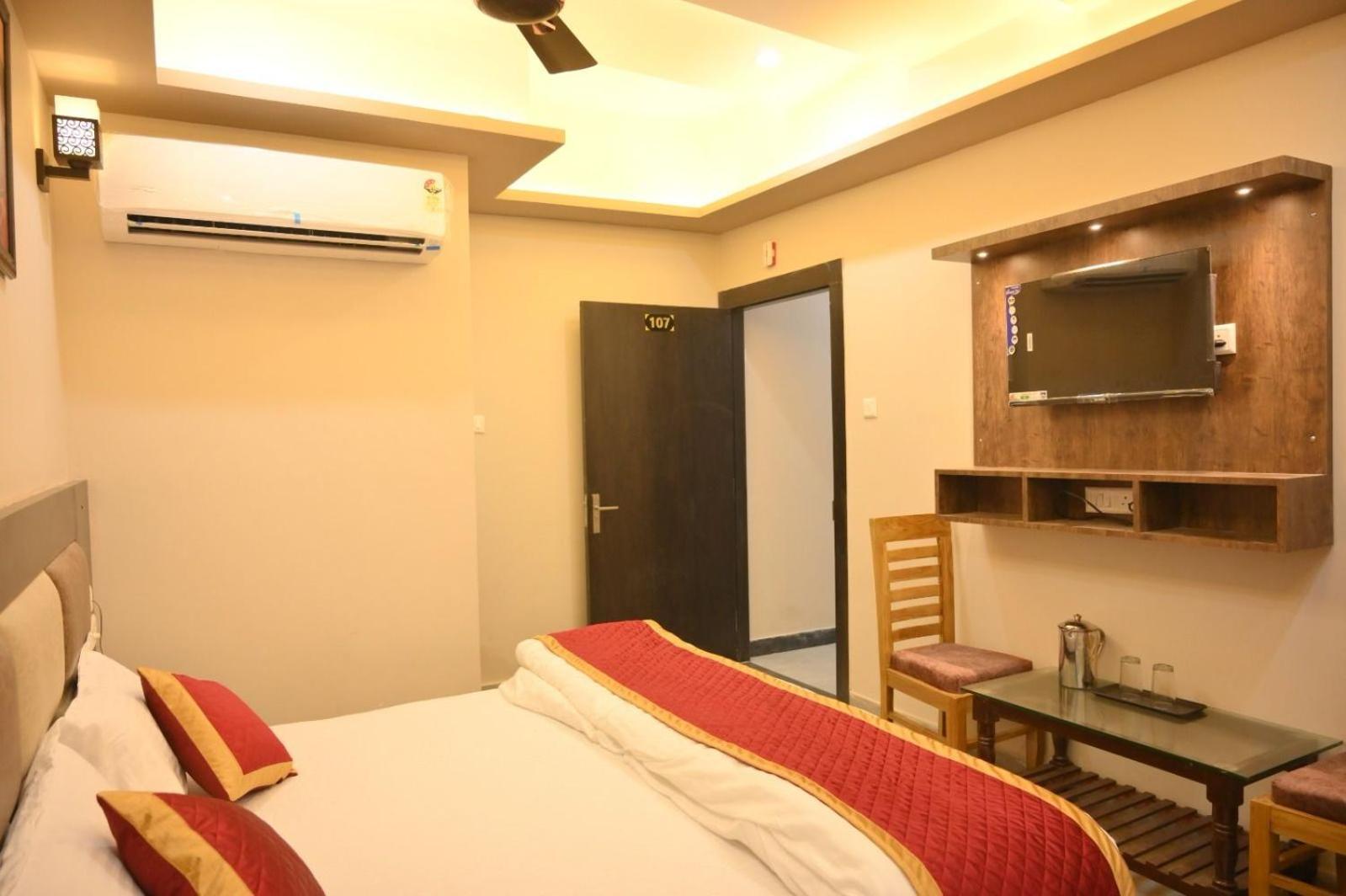 Hotel Ps Residency Varanasi Luaran gambar
