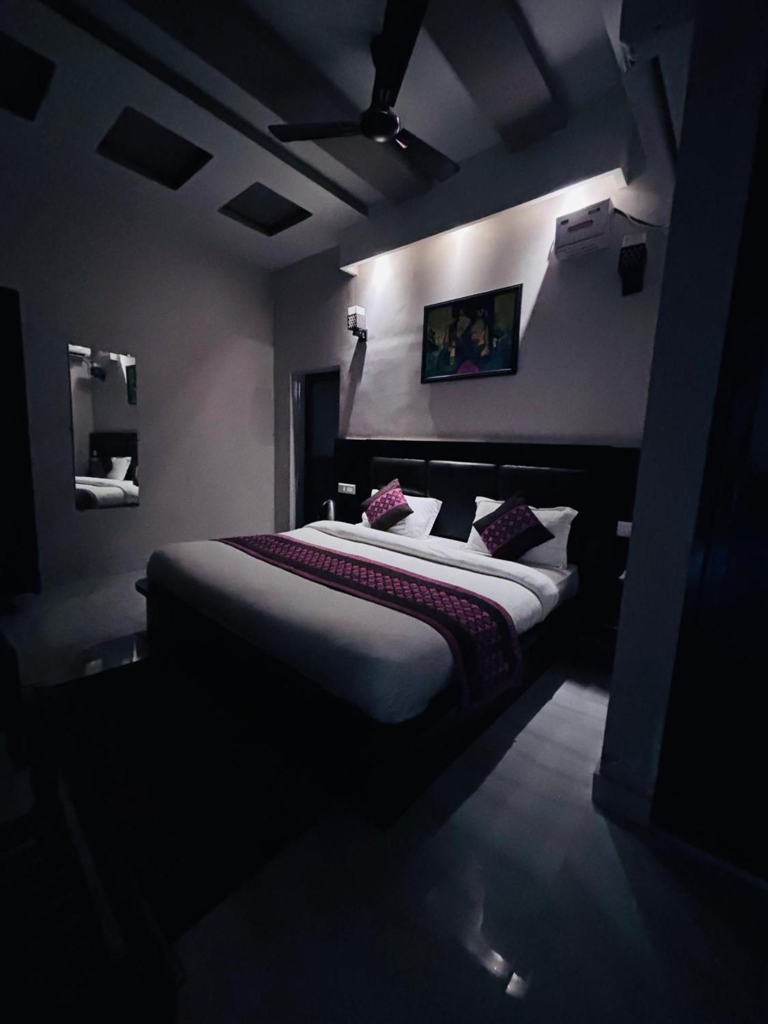 Hotel Ps Residency Varanasi Luaran gambar